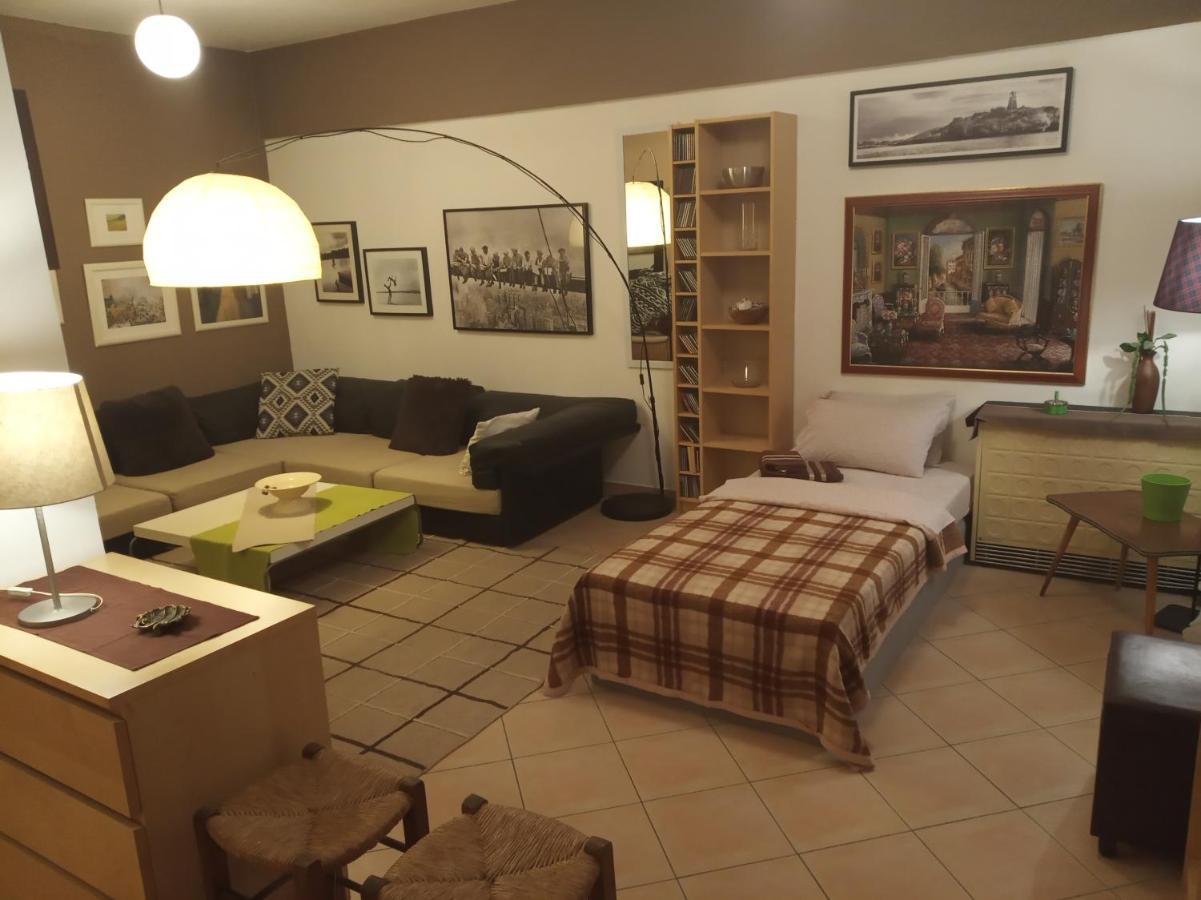 Spacious Cosy Apt เทสซาโลนิกิ ภายนอก รูปภาพ