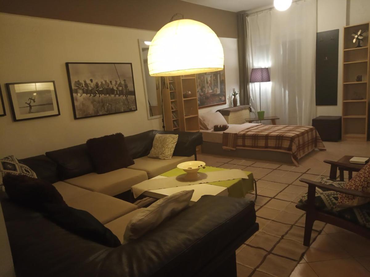 Spacious Cosy Apt เทสซาโลนิกิ ภายนอก รูปภาพ