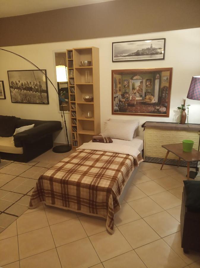 Spacious Cosy Apt เทสซาโลนิกิ ภายนอก รูปภาพ